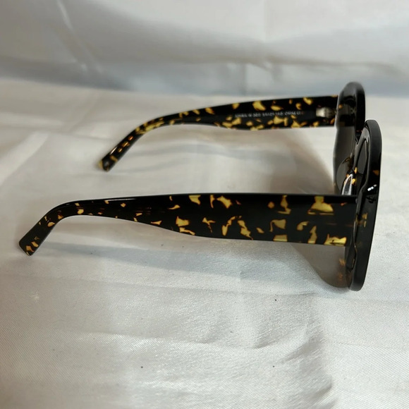 Warby Parker Adira W302 Eyeglasses Frames RXABLE. Tortoise main image 8